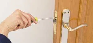 Affordable Locksmith Services Atco, NJ 856-306-8024 - trunk-unlock-01